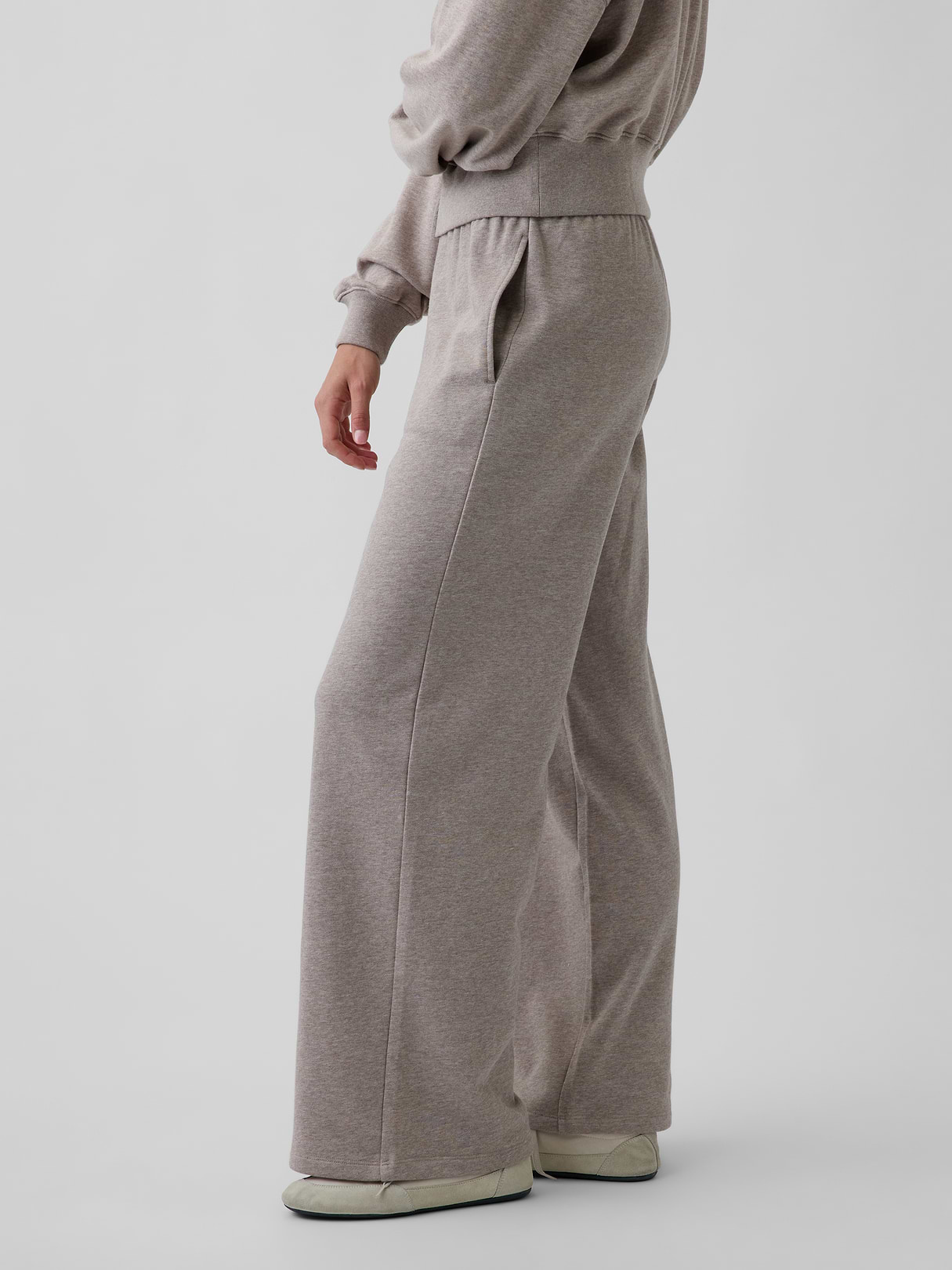 Mid Rise VintageSoft Terry Loose Sweatpants - Light brown