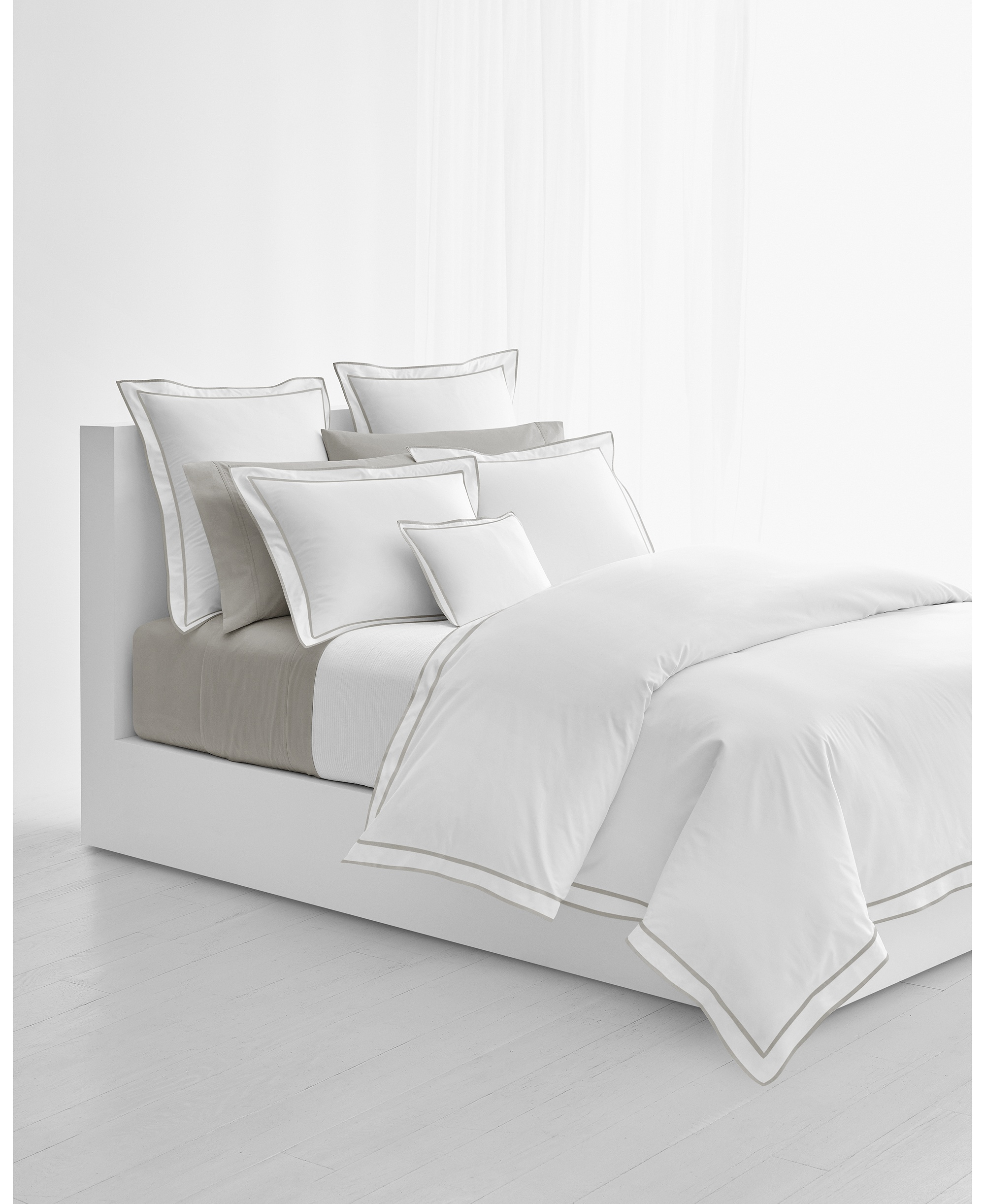 Lauren Ralph Lauren Spencer 300 Thread Count Sateen Border Sheet Set, Queen - White & Stone Grey