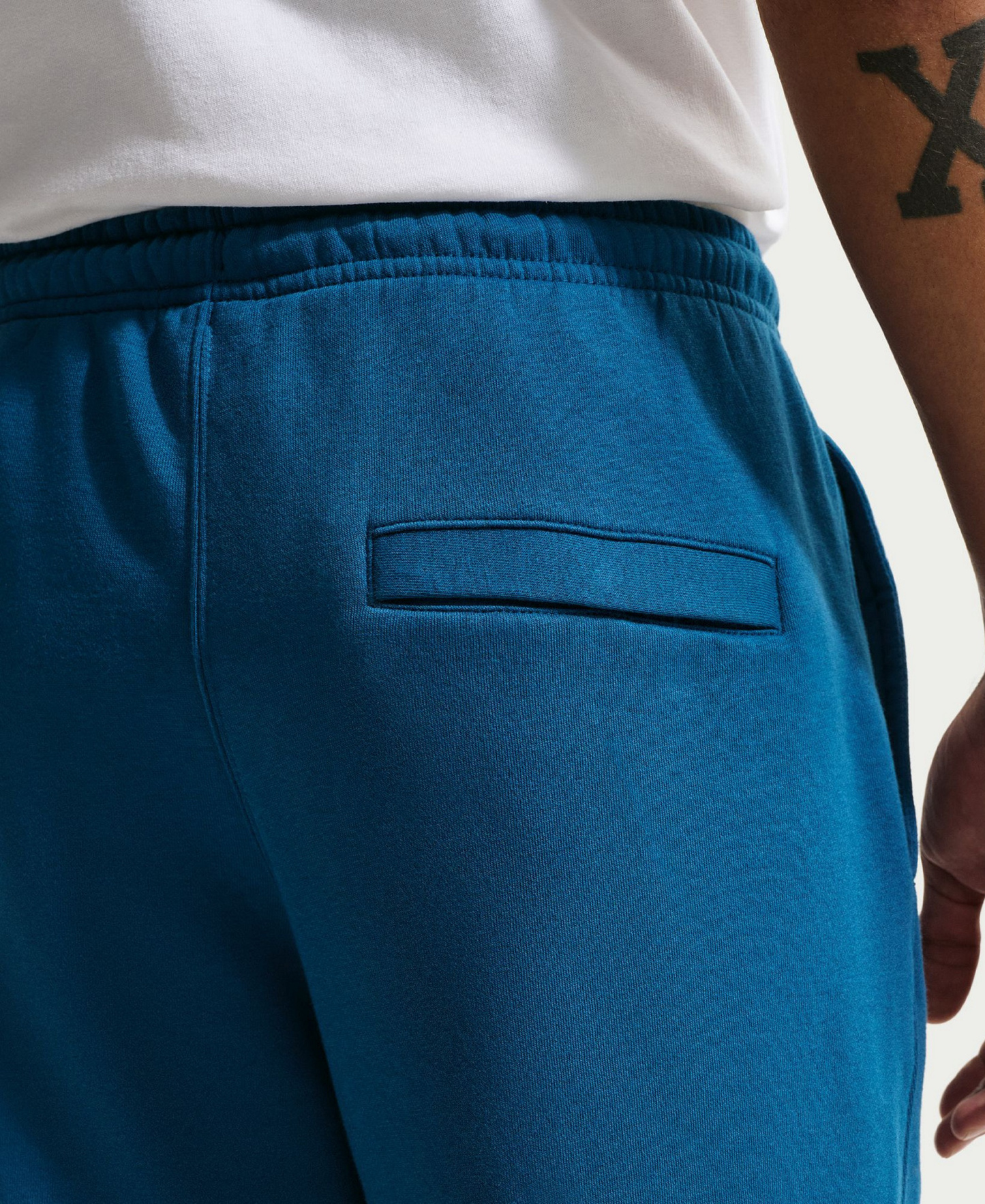 Nike Men's Sportswear Club Drawstring Jogger Pants - Court Blue/Lite Khaki
