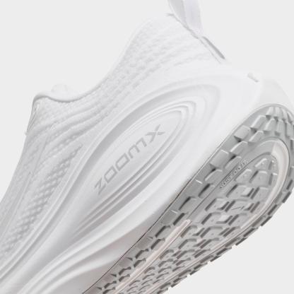 Men's Nithtke Vomero Plus Running Shoes - Part 1 - White/Photon Dust/Metallic Silver/Summit White - Detail shot