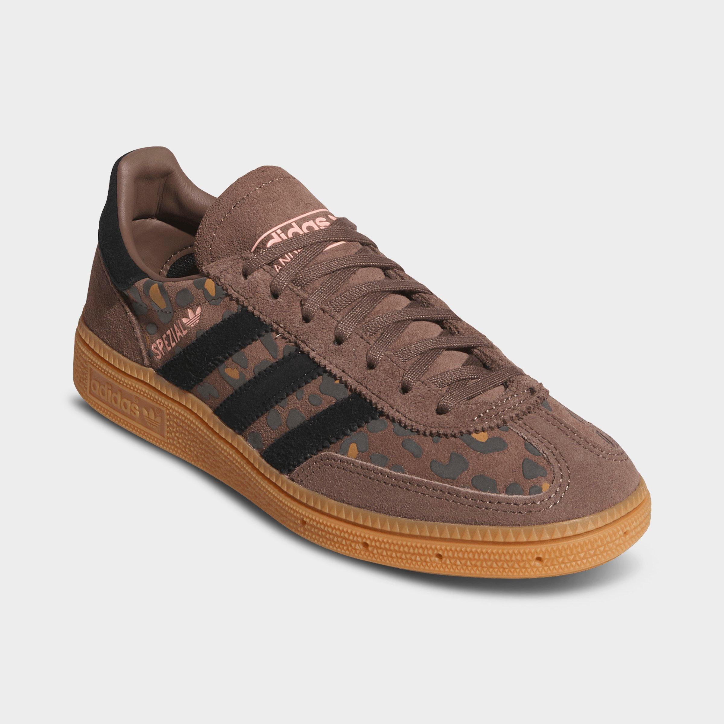 Big Kids' adidas Originals Handball Spezial Casual Shoes - Part 1 - Earth Strata/Core Black/Glow Pink - Both shoes facing left