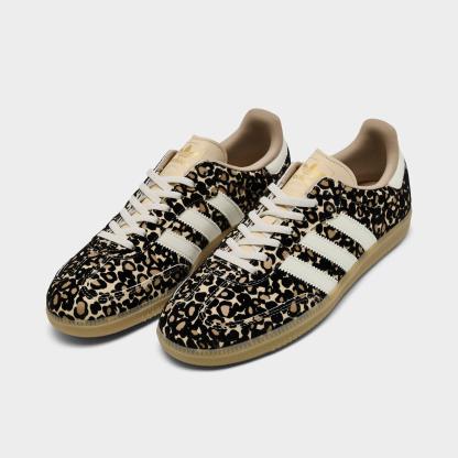 Big Kids' adidas Originals Samba OG Casual Shoes - Part 1 - Sand Strata/Ivory/Gum - Both shoes facing left