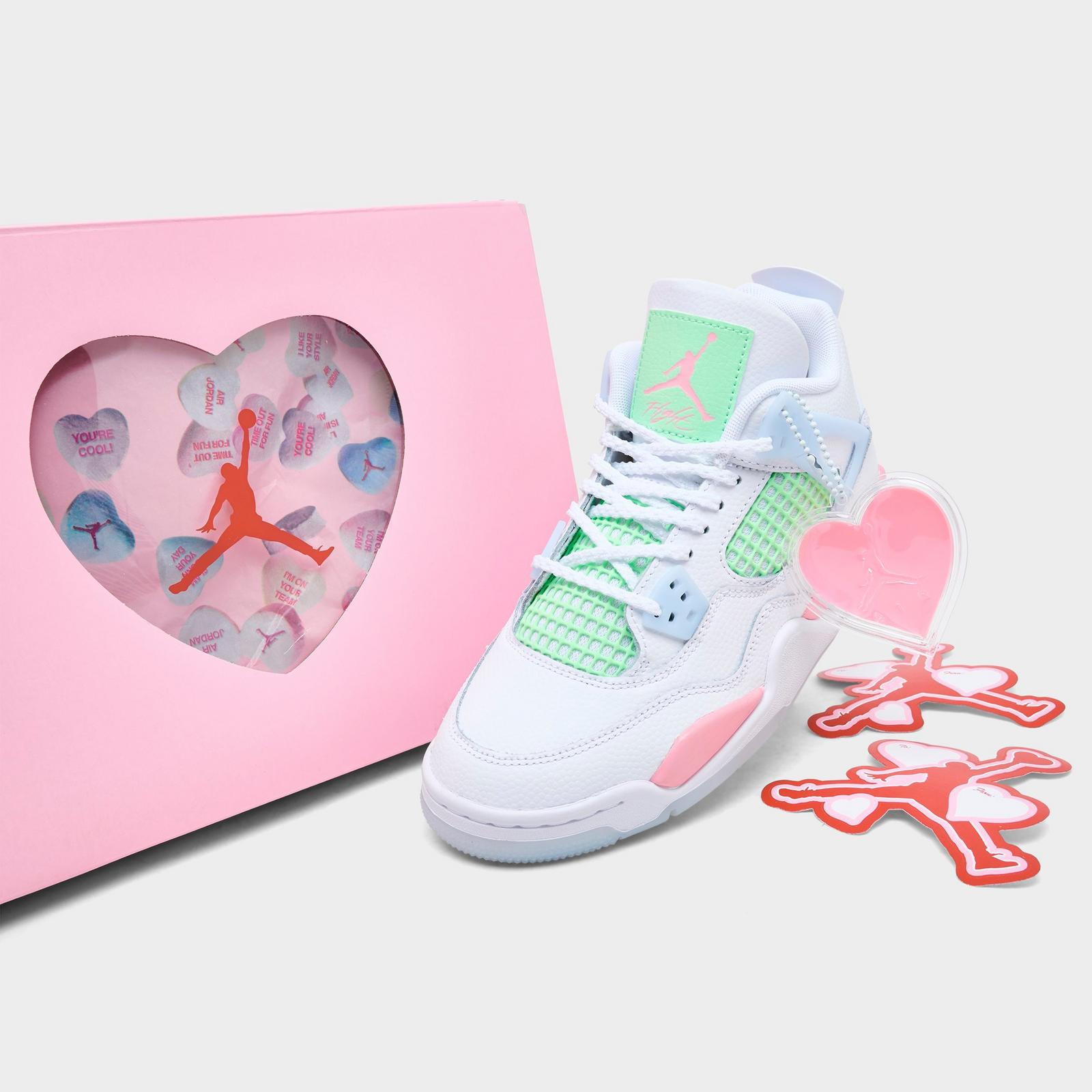 Girls' Big Kids' Air Jordan Retro 4 Basketball Shoes - White/Medium Soft Pink/Half Blue/Vapor Green - view 3