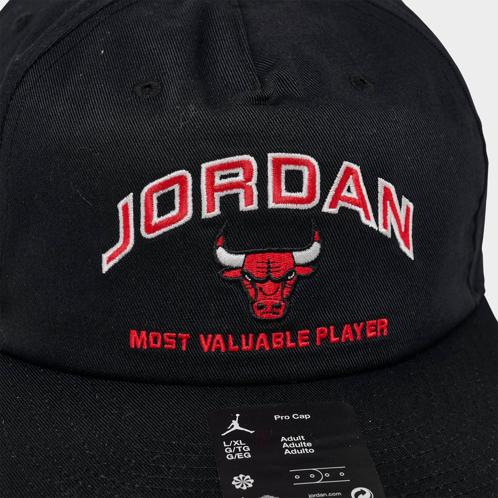 Jordan Chicago Bulls NBA Pro Snapback Hat - Black/Red - view 5
