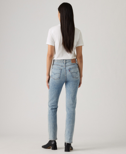 Levi's Women's 724 Straight-Leg Jeans - Know The Difference