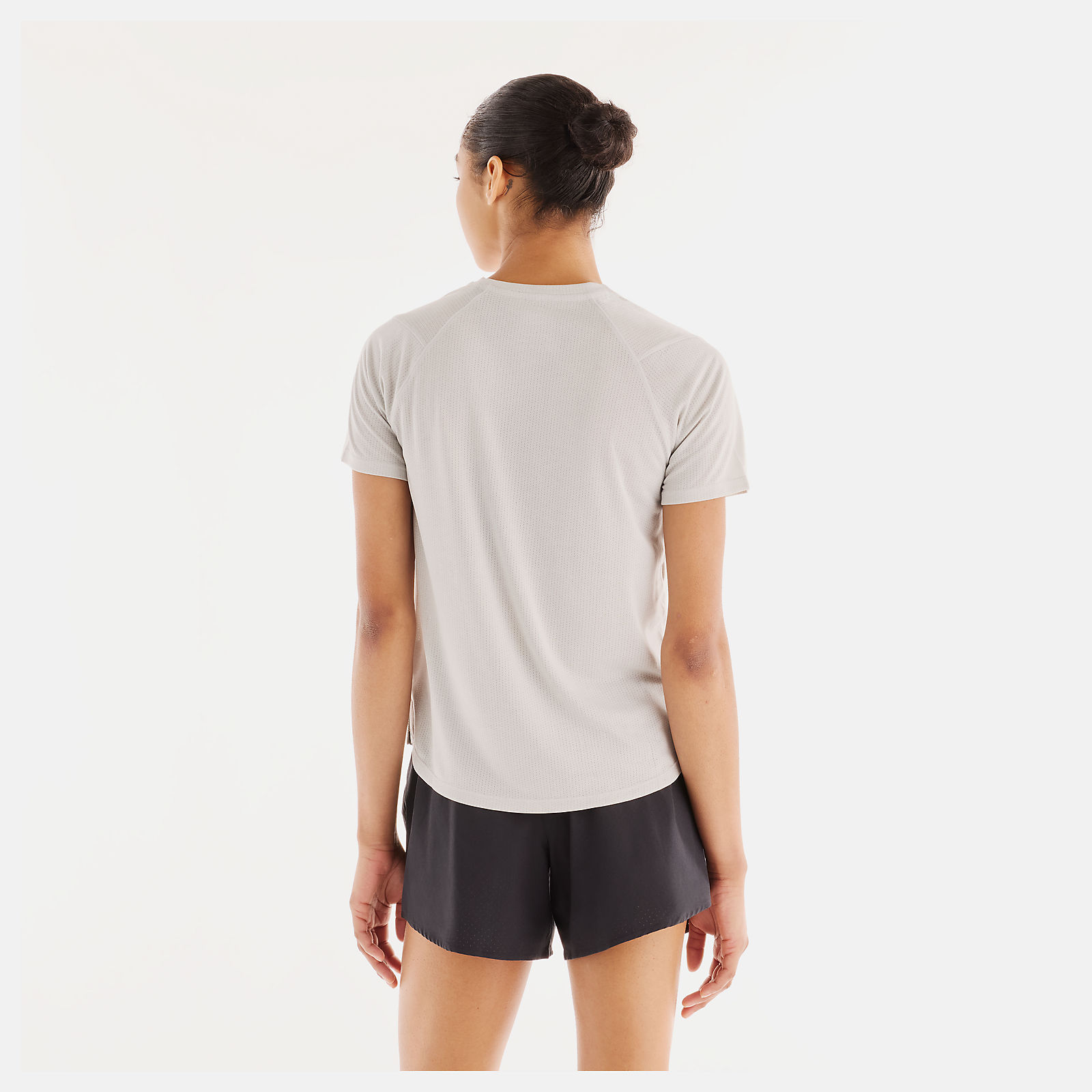 Tess is wearing size S and is 5'8.5"/174cm. Chest: 31.5"/80cm, Waist: 25.75"/65.5cm, Hips: 34.75"/88cm