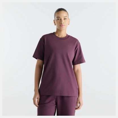 Nisaa is wearing size S and is 5'10"/177.8cm. Chest: 32"/81.28cm, Waist: 26"/66.04cm, Hips: 39"/99.06cm