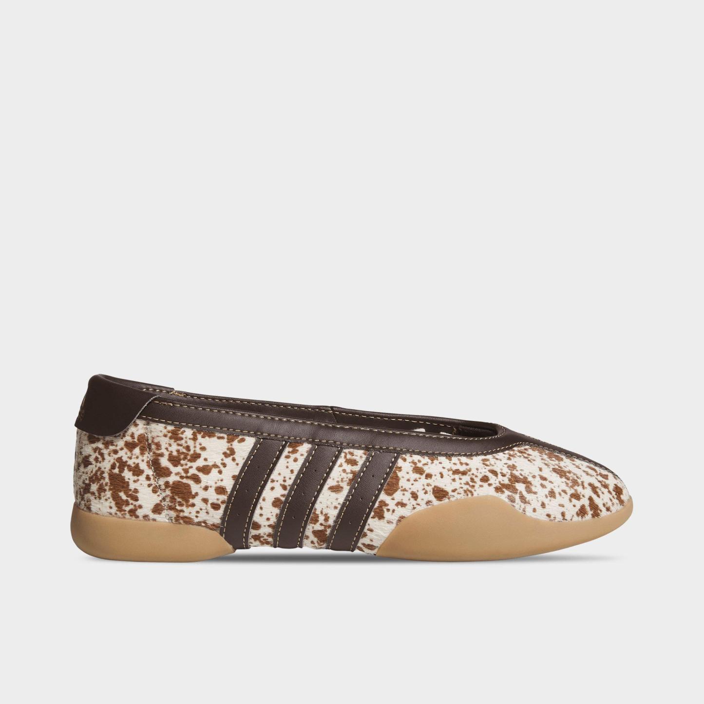 Women's adidas Originals Taekwondo Mei Ballet Casual Shoes - Off White/Dark Brown/Gum - Left shoe facing left. Outside of the shoe.
