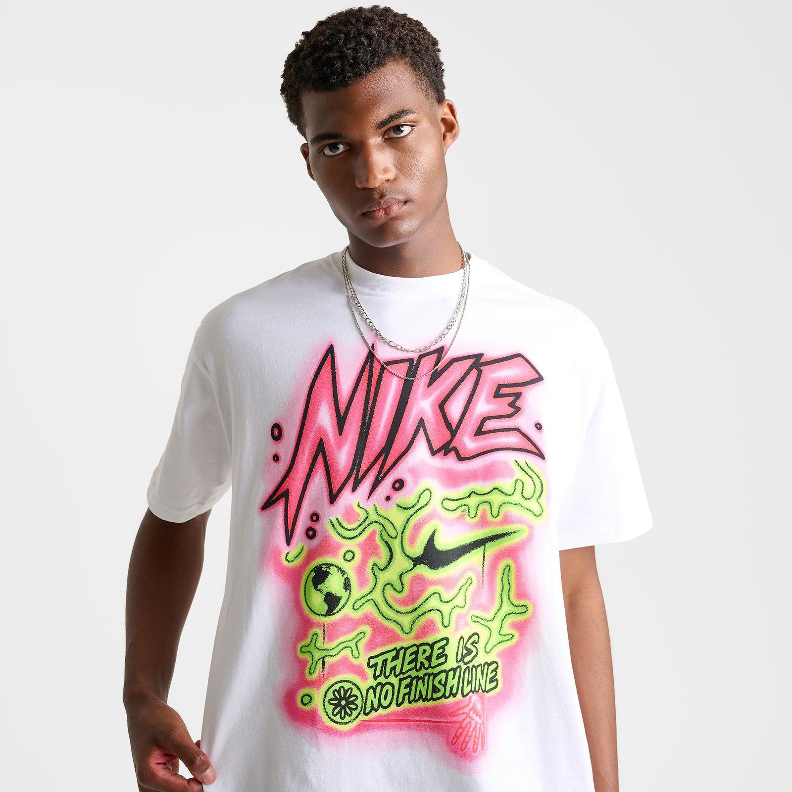 Men's Nike Sportswear No Finish Line Airbrush Graphic T-Shirt - White