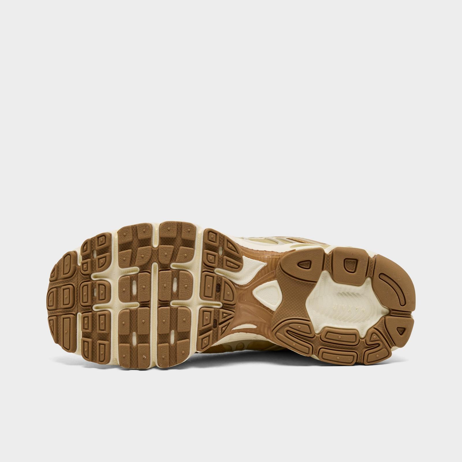 Women's Nike Air Max Moto 2K Casual Shoes - Coconut Milk/Metallic Copper/Team Gold