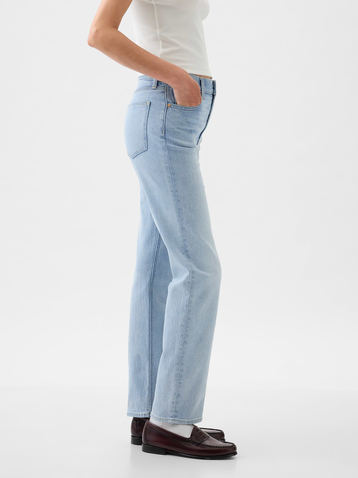 High Rise '90s Slim Straight Jeans - light indigo