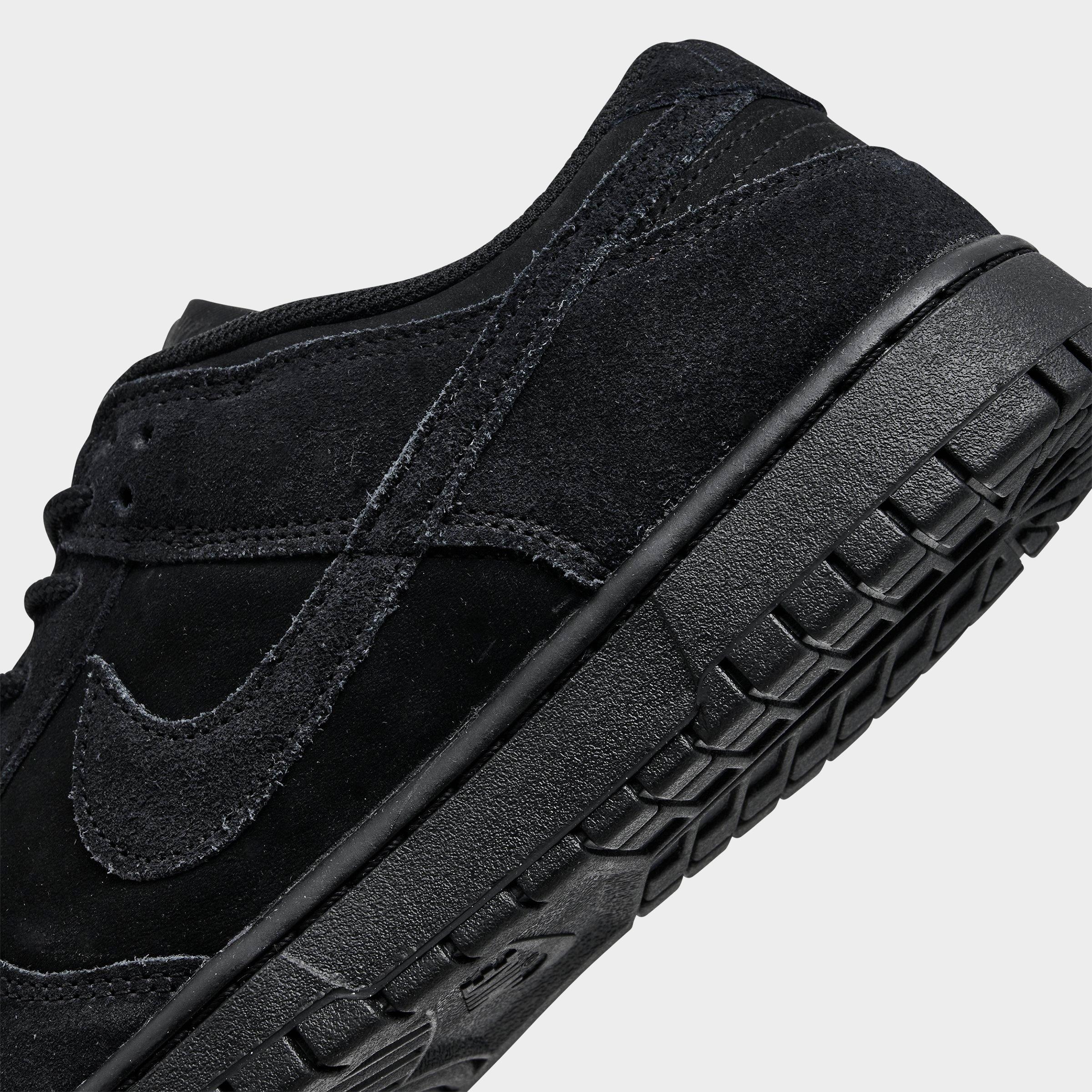 Men's Nithtke Dunk Low Retro SE Casual Shoes - Black/Black/Black - Detail shot