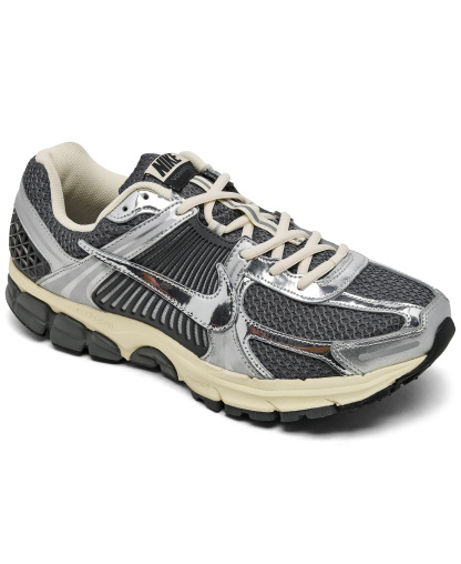 Nike Men's Zoom Vomero 5 Casual Sneakers from Finish Line - Black,Chrome