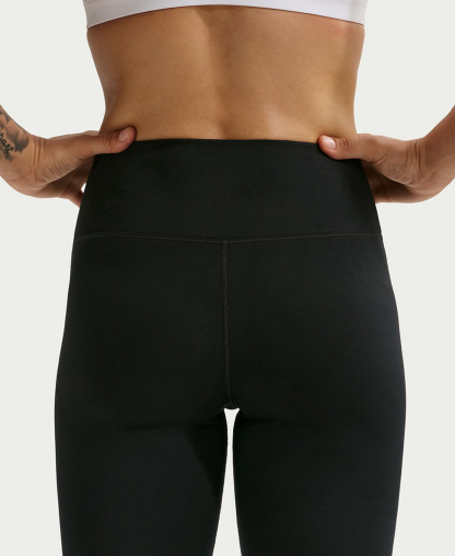 Nike Women's Seamless Front High-Waisted Leggings - Black/White