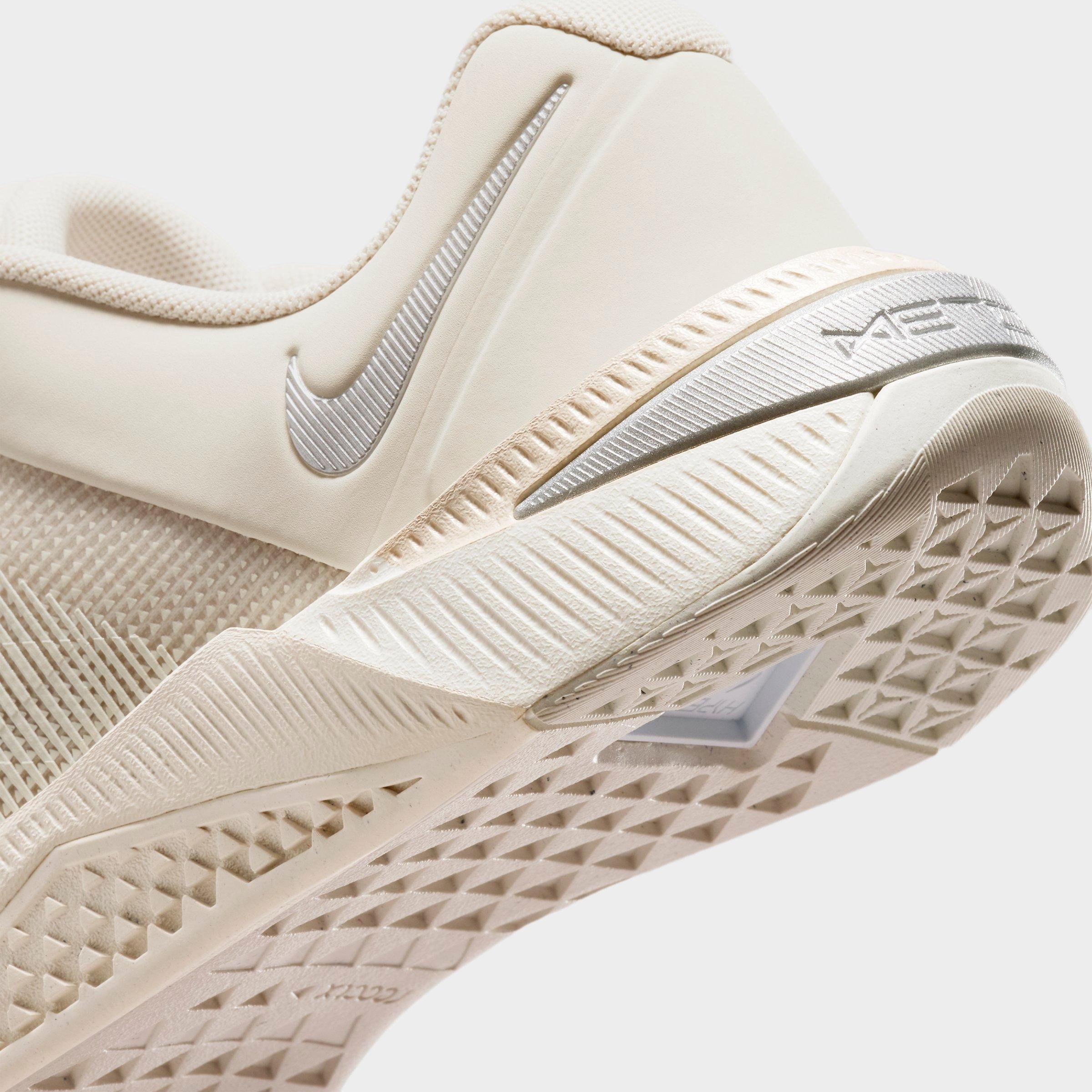 Women's Nithtke Metcon 10 Training Shoes - Light Orewood Brown/Phantom/Sail/Metallic Silver - Detail shot