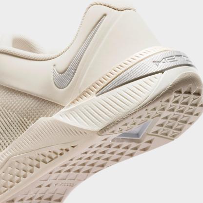 Women's Nithtke Metcon 10 Training Shoes - Light Orewood Brown/Phantom/Sail/Metallic Silver - Detail shot