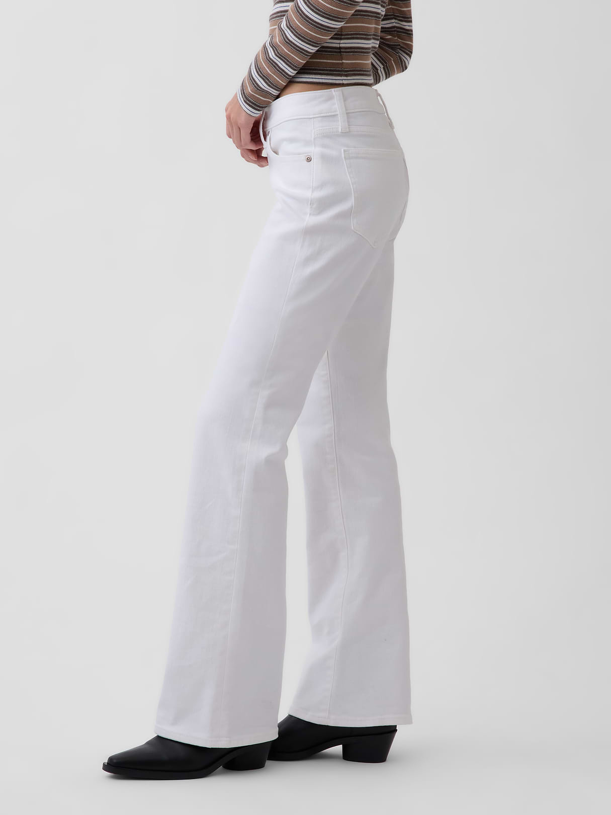 Low Rise Long & Lean Split-Hem Jeans - Fresh white