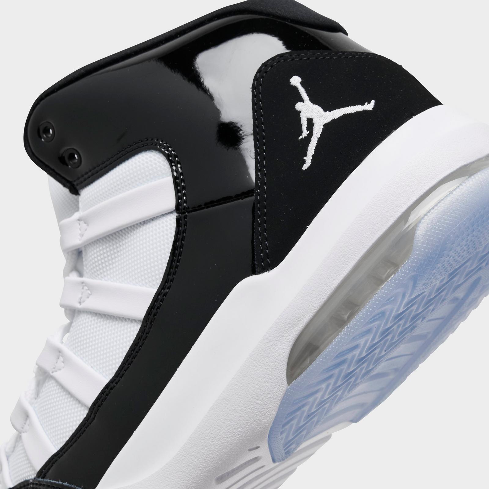 Men's Jordan Max Aura Casual Shoes - Black/White - view 3