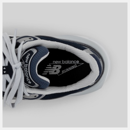 New Balance Made in USA 990v6, W990NV6