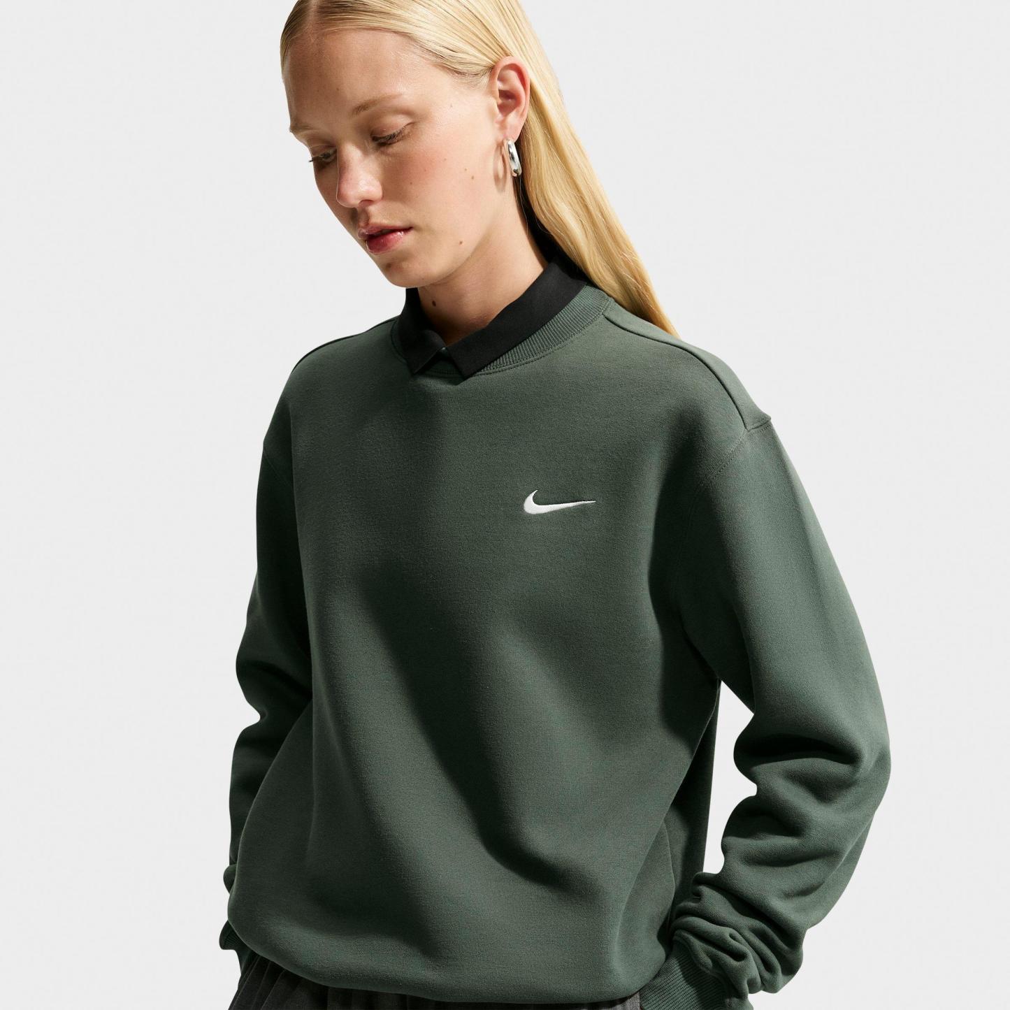 Women's Nithtke Studio Fleece Medium Weight Crewneck Sweatshirt - Camo Green/Sail