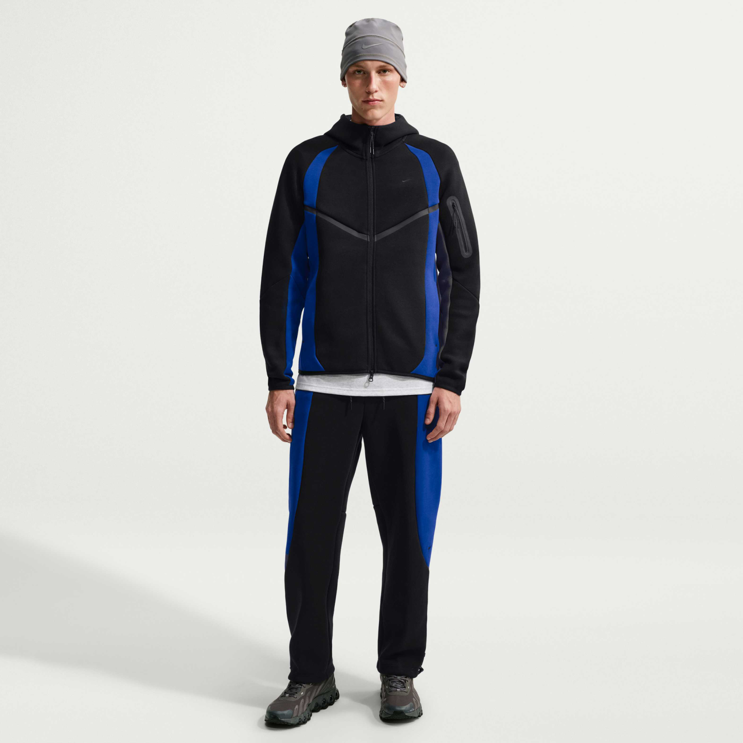 Nike Tech Men's Colour-Block Full-Zip Fleece Windrunner Jacket - Black/Old Royal/Black