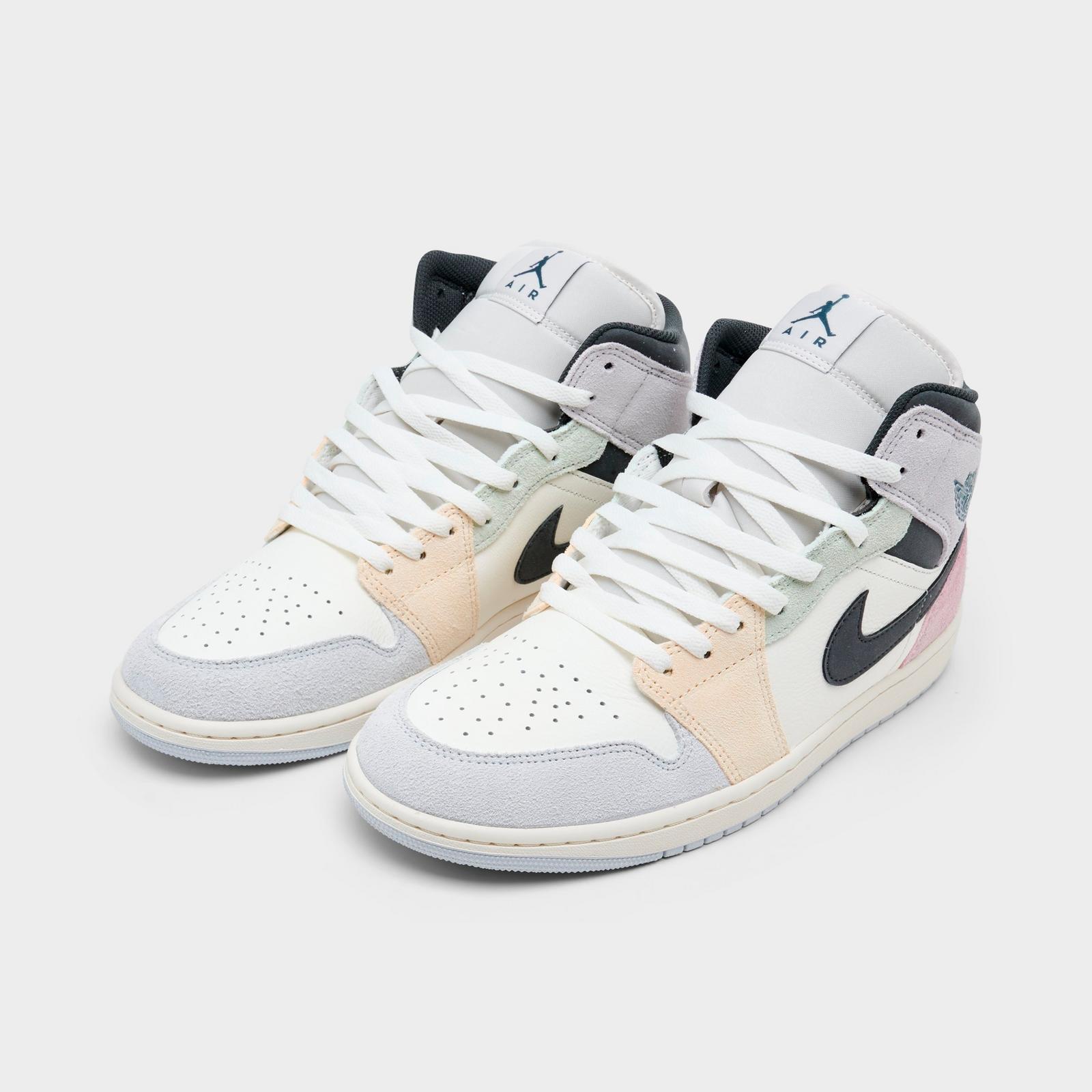 Men's Air Jordan Retro 1 Mid SE Casual Shoes - Sail/Iced Jade/Anthracite/Jade Aura - view 2