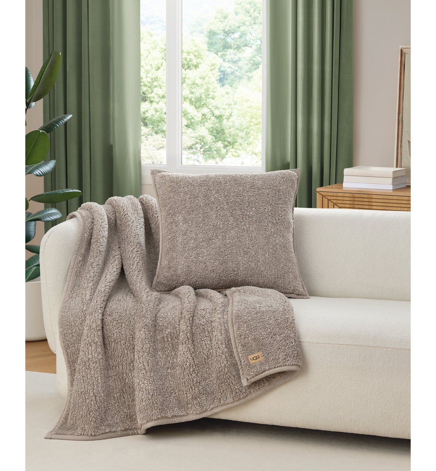 UGG® Classic UGGfluff Throw, 50" x 70" - Fawn
