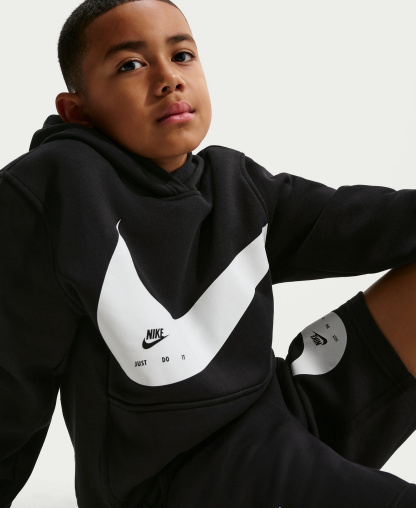 Nike Boys' and Girls' 7-20 Sportswear Club Long-Sleeve Hoodie - Black/White