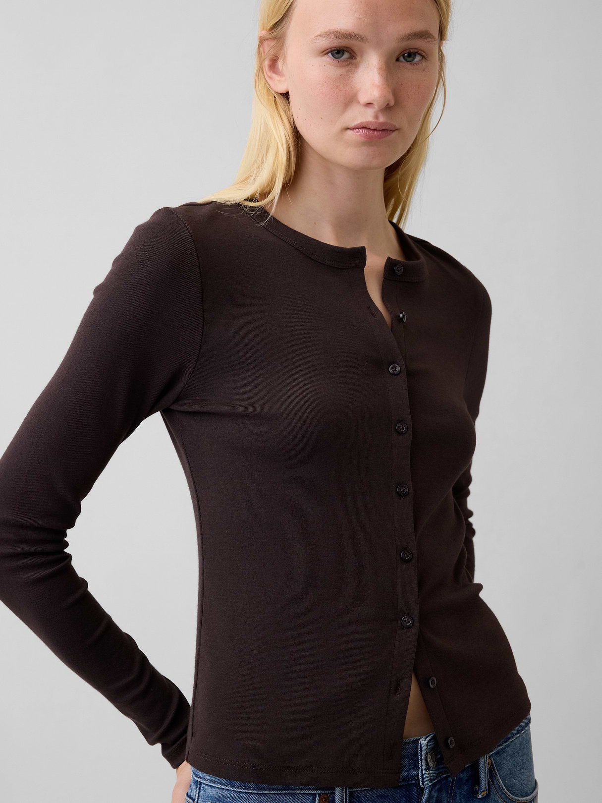 Modern Crewneck Cardigan - Terra brown