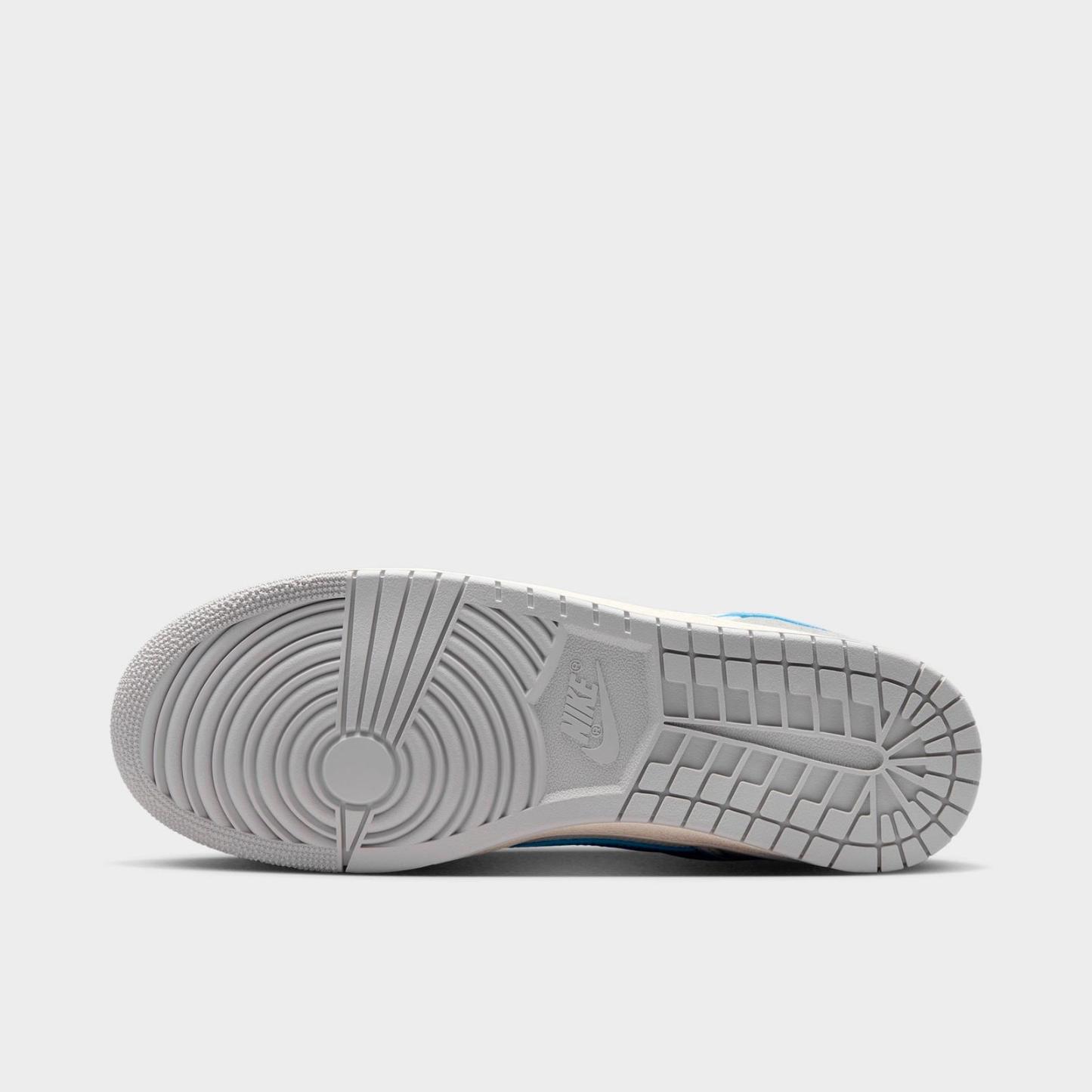Men's Air Jordan Skyline Low Casual Shoes - Summit White/Light Smoke Grey/Sail/University Blue - view 6