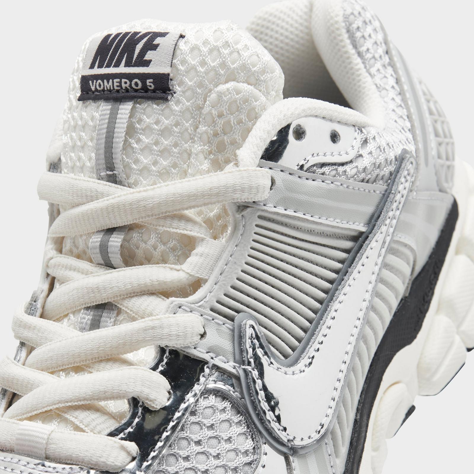 Women's Nike Zoom Vomero 5 Casual Shoes - Photon Dust/Gridiron/Sail/Chrome
