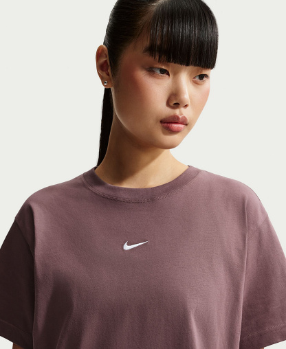 Nike Women's Sportswear Crewneck T-Shirt - Tattoo
