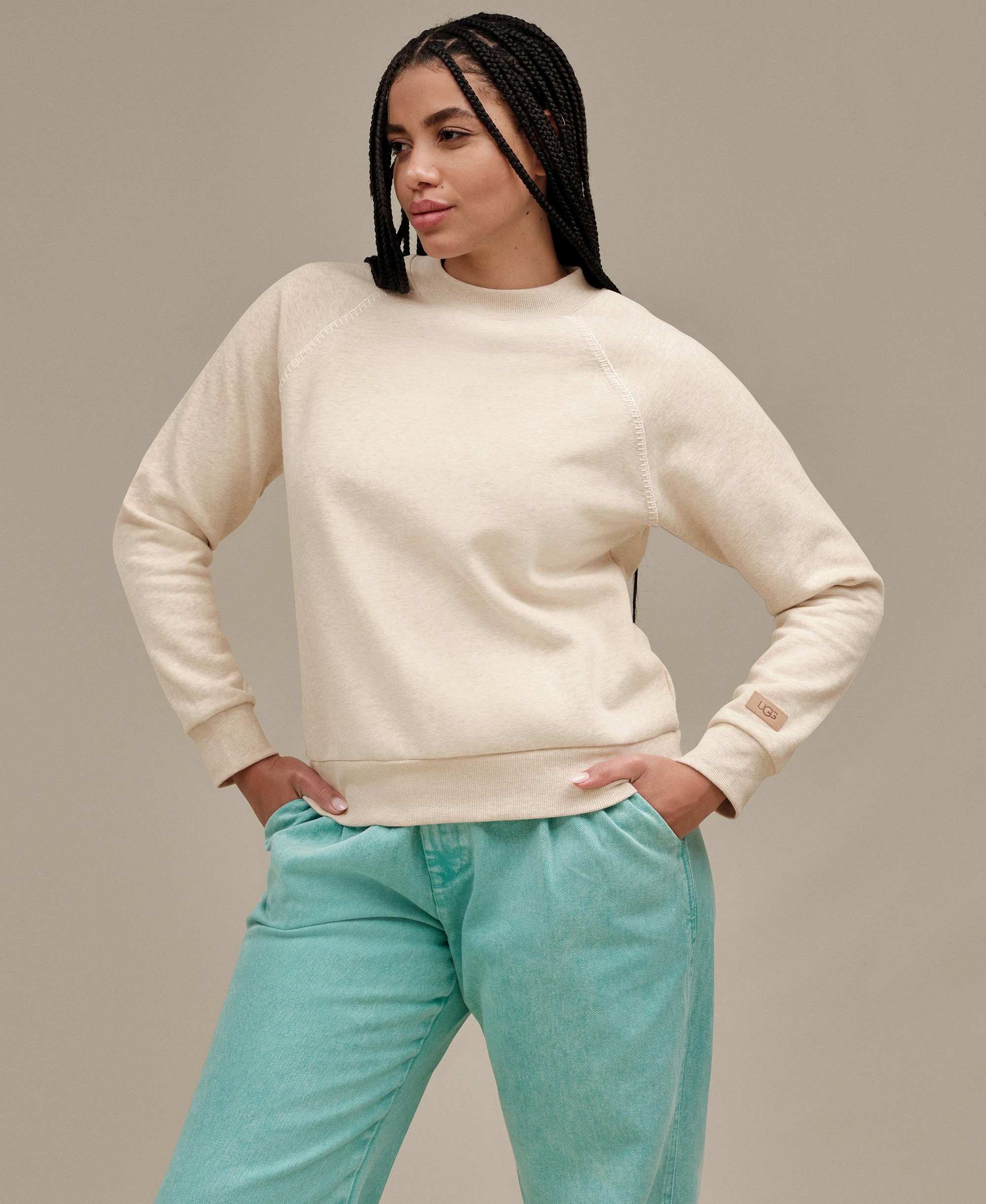 UGG Women's Classic Sweatshirt - Sand Heather