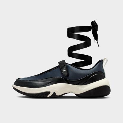Women's Jordan Pointe Casual Shoes - Black/Sail - view 1