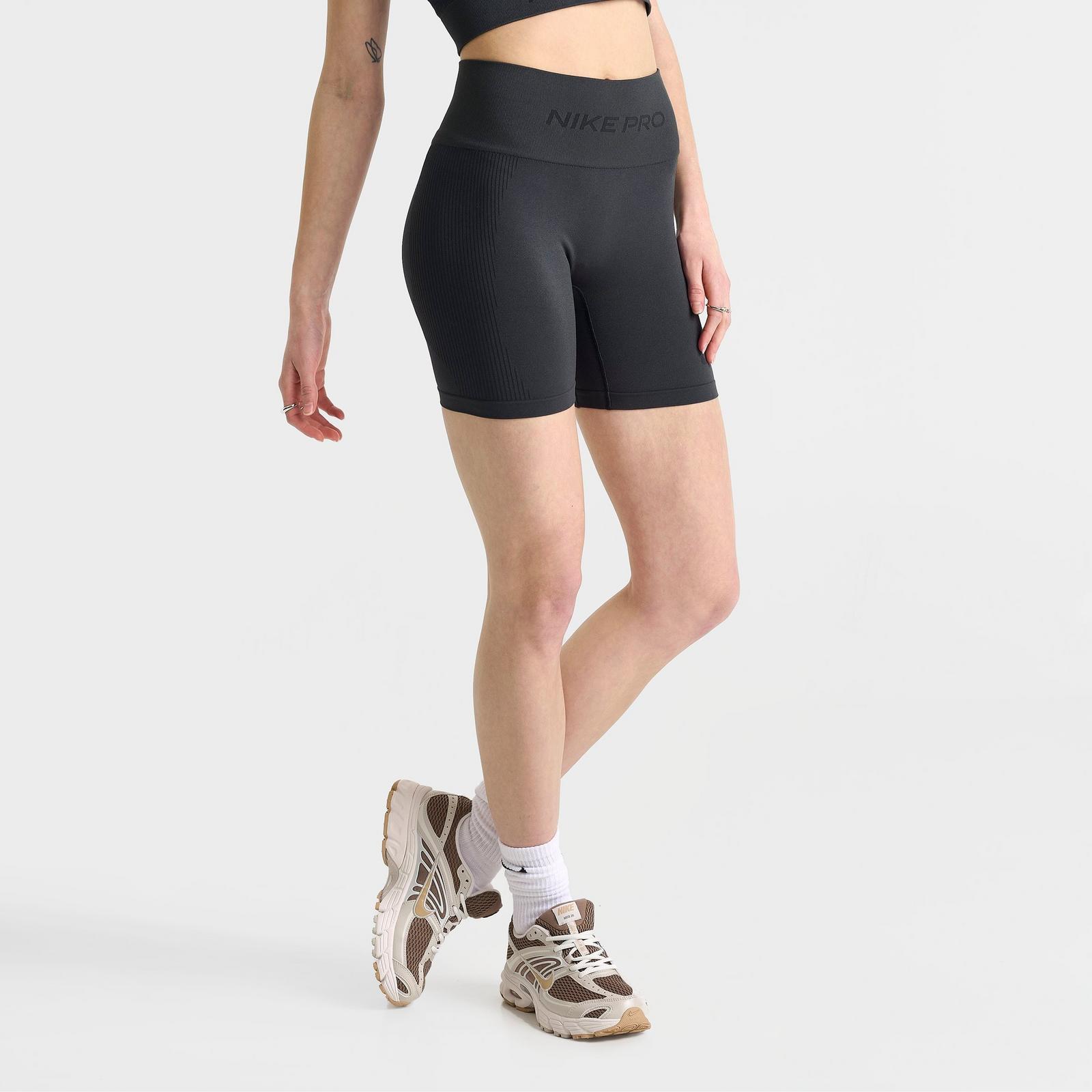 Women's Nike Pro Seamless Dri-FIT High-Waisted 5" Biker Shorts - Dark Smoke Grey