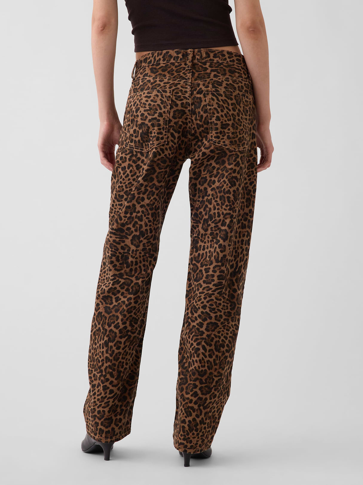 Mid Rise Straight Taper Jeans - Brown leopard print