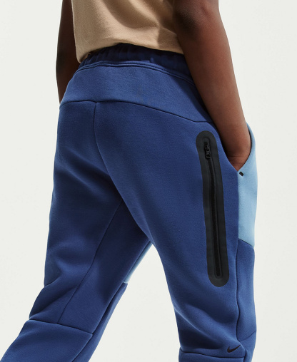 Nike Boys' and Girls' 7-20 Sportswear Tech Fleece Jogger Pants - Work Blue