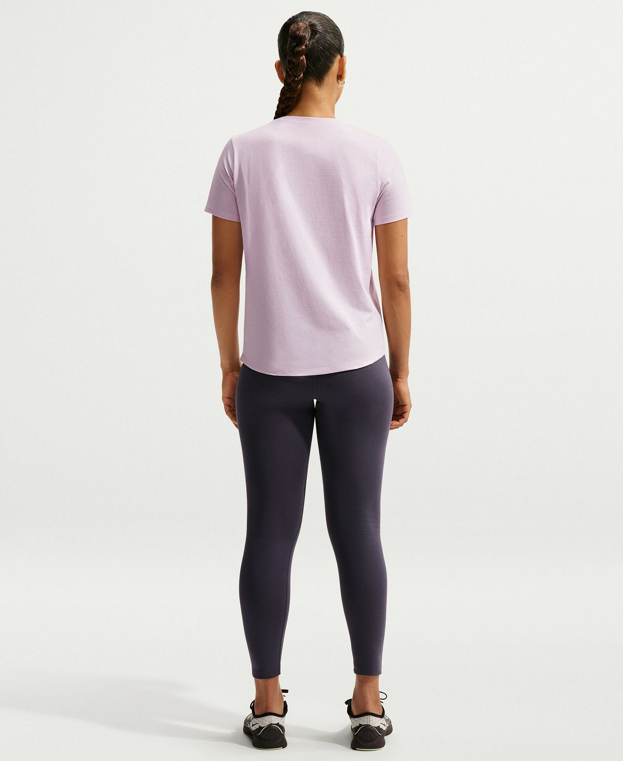 Nike Women's Sportswear Club Essentials T-Shirt - Bleached Lilac