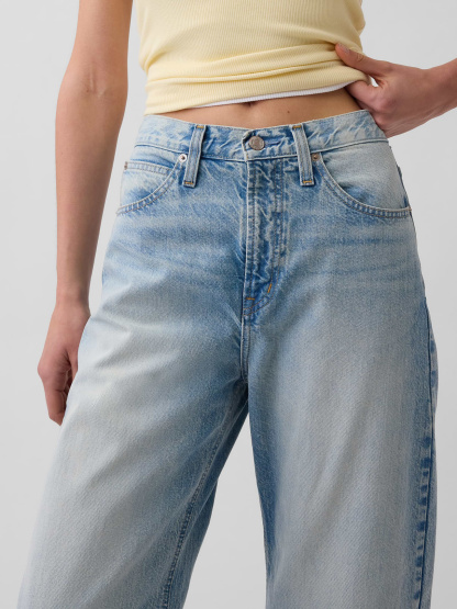 High Rise Crop Barrel Jeans - Light wash