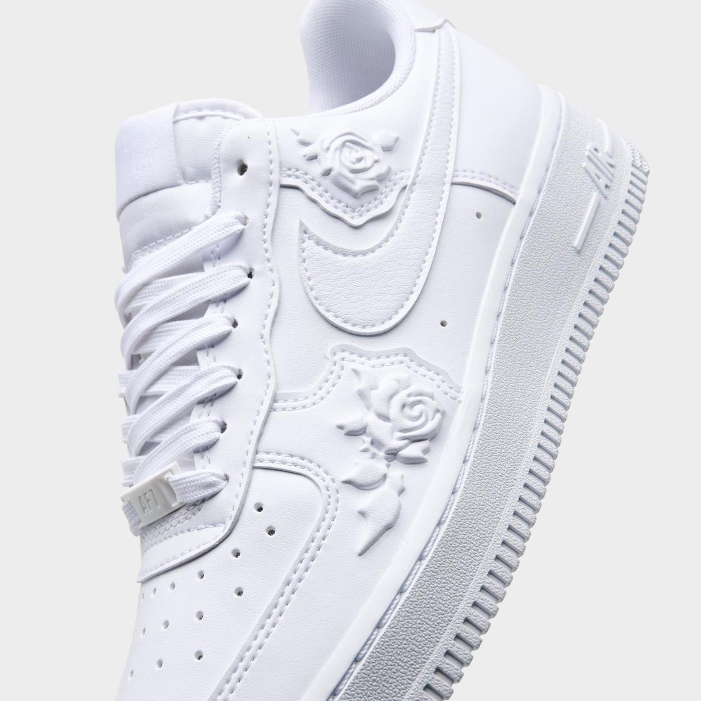 Women's Nike Air Force 1 '07 SE Casual Shoes - White/Black