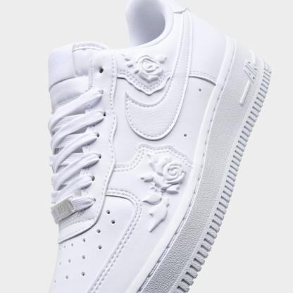 Women's Nike Air Force 1 '07 SE Casual Shoes - White/Black
