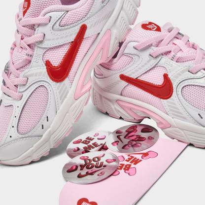 Little Kids' Nithtke V5 RNR Stretch Lace Casual Shoes - Summit White/Pink Foam/Playful Pink/Light Crimson - Detail shot