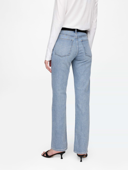High Rise '90s Slim Straight Jeans - Light indigo wash