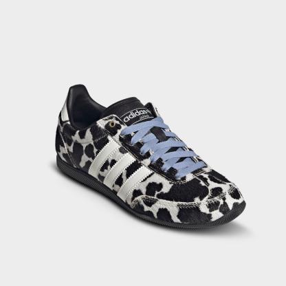 Women's adidas Originals Japan Casual Shoes - Part 3 - Core Black/Cream White/Gold Metallic - Both shoes facing left