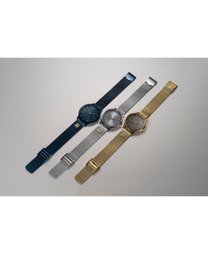 Tommy Hilfiger Women's Quartz Ionic Plated Blue Stainless Steel and Gold-Tone Steel Mesh Bracelet Watch 35mm - Blue