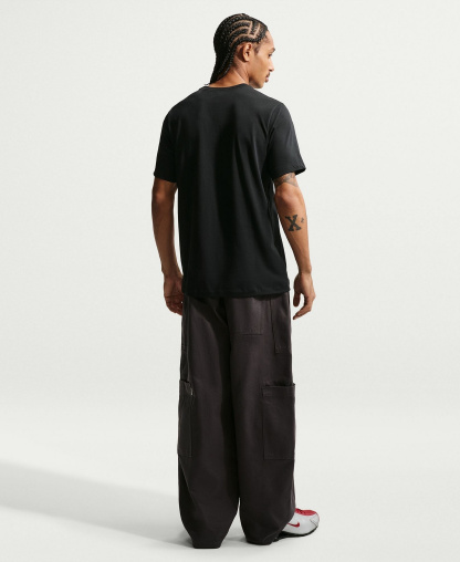 Nike Men's Swoosh Logo Crewneck T-Shirt - Black/Photon Dust