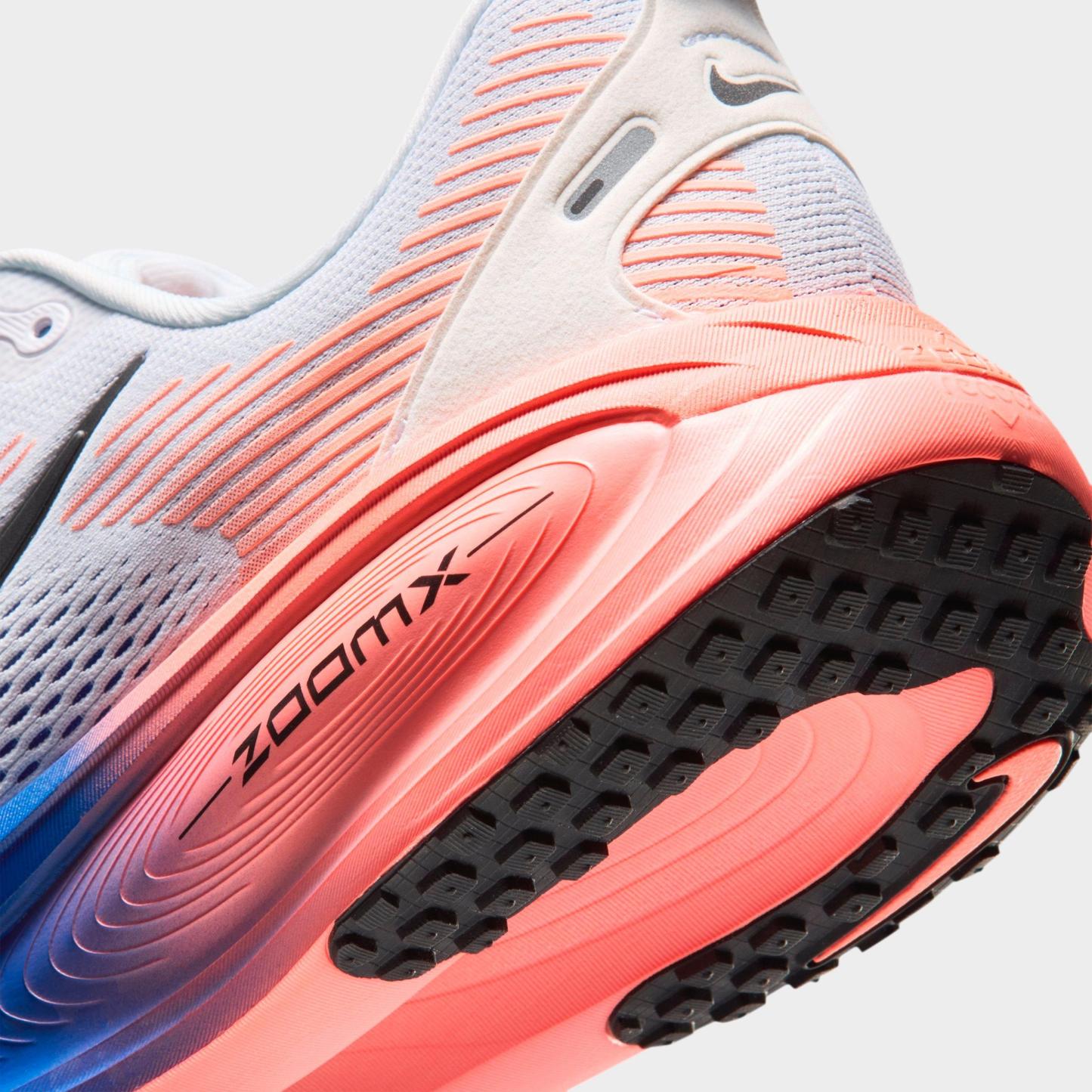 Men's Nithtke Vomero 18 Running Shoes - Part 1 - White/Racer Blue/Atomic Pink/Black - Detail shot