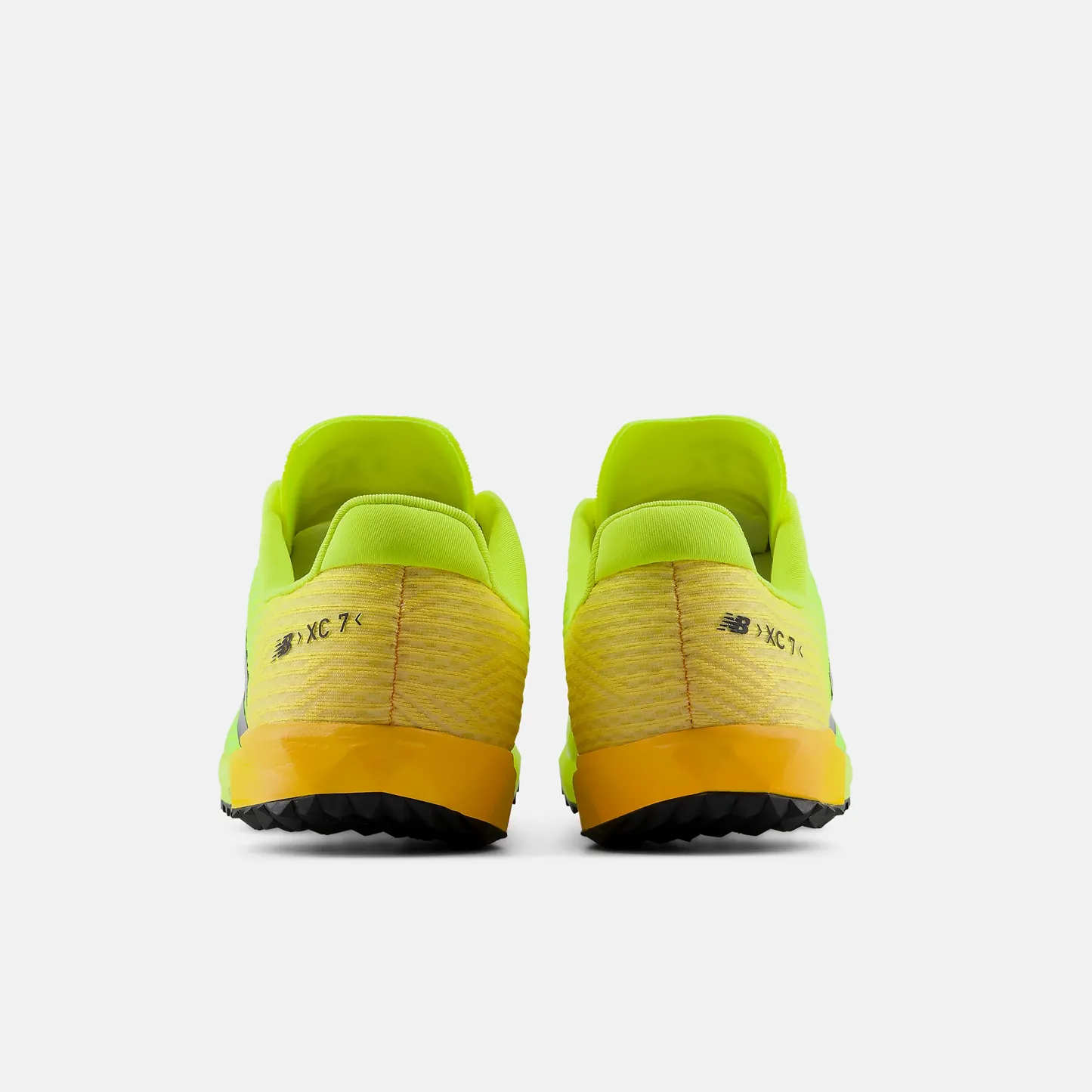 New Balance FuelCell XC7 v5, U7935