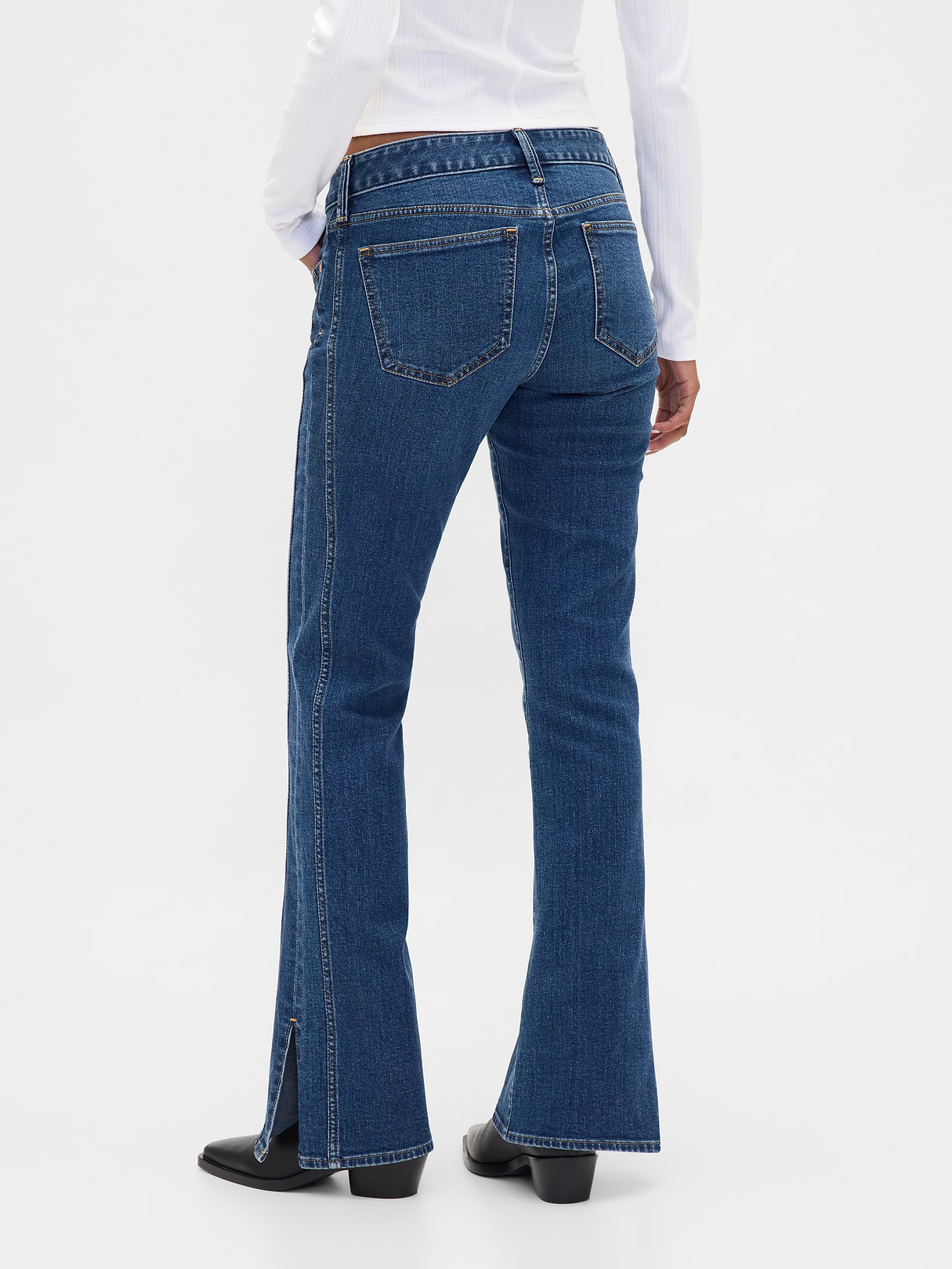 Low Rise Long & Lean Split-Hem Jeans - Dark wash