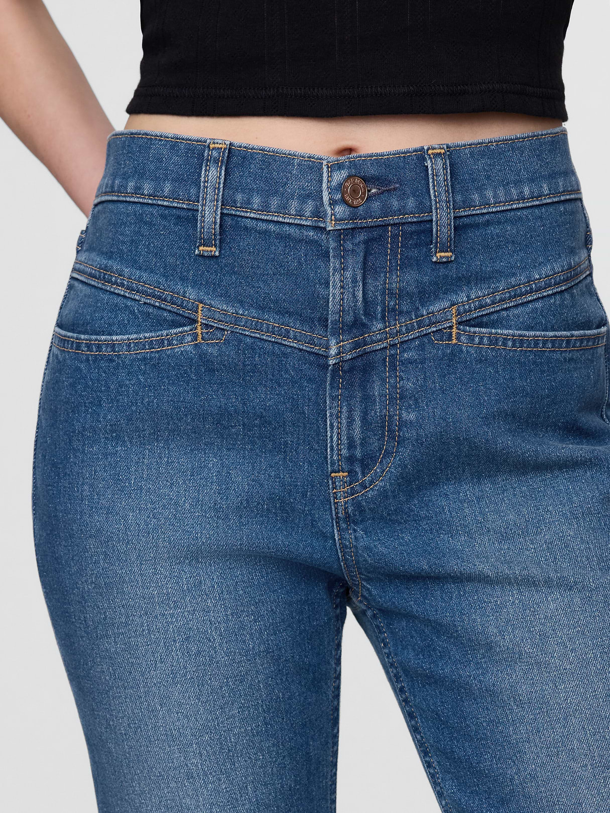 High Rise Twisted-Seam '90s Slim Straight Jeans - Western medium wash